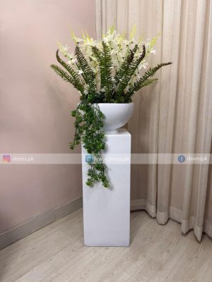 Arrangement With Planter PL1086